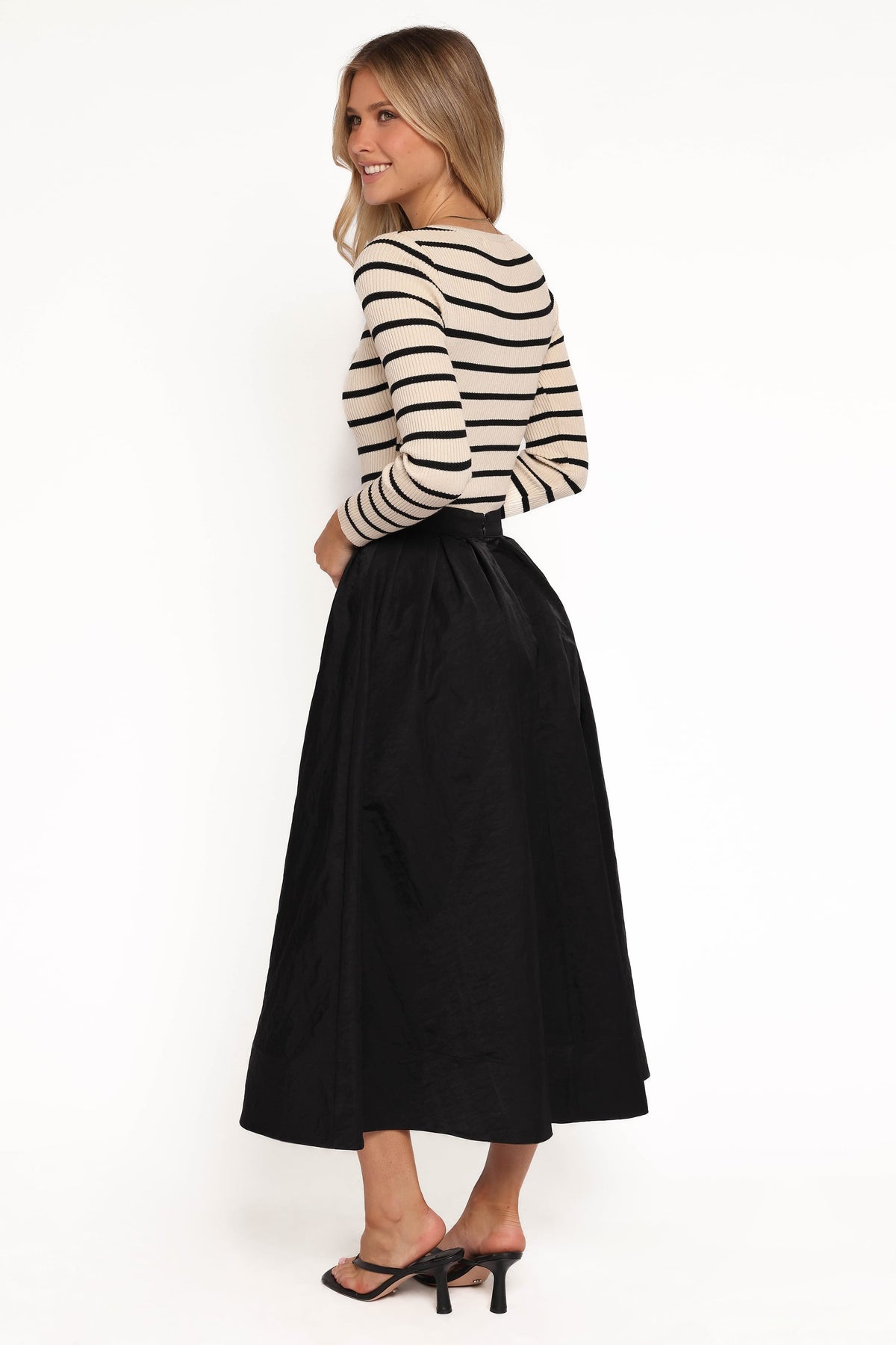 Yuki Circle Skirt - Black